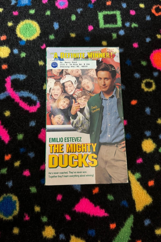 THE MIGHTY DUCKS (SOFT COVER) VHS*