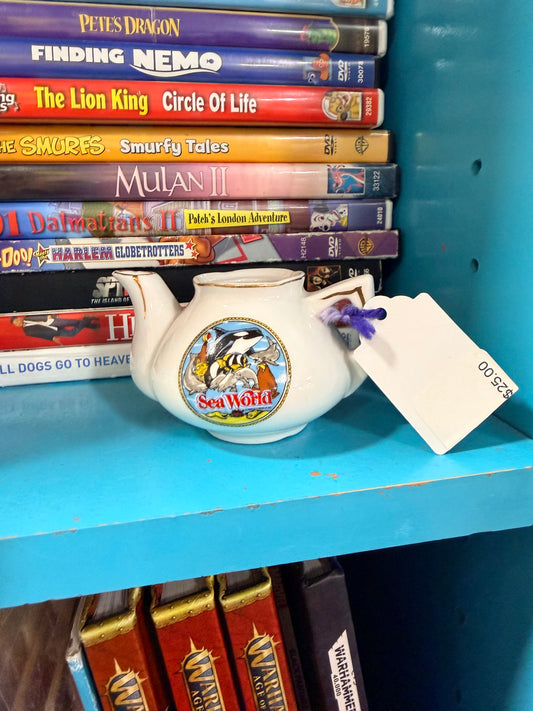 Sea World Tea Pot