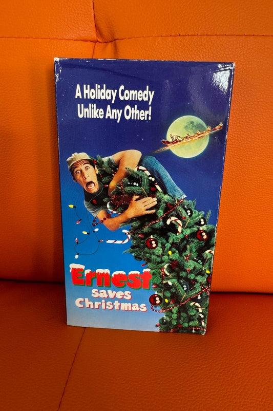 ERNEST SAVES CHRISTMAS VHS*