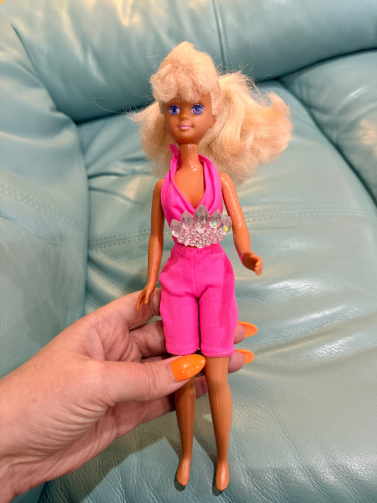 90’s vintage beach Barbie - mismatched clothes