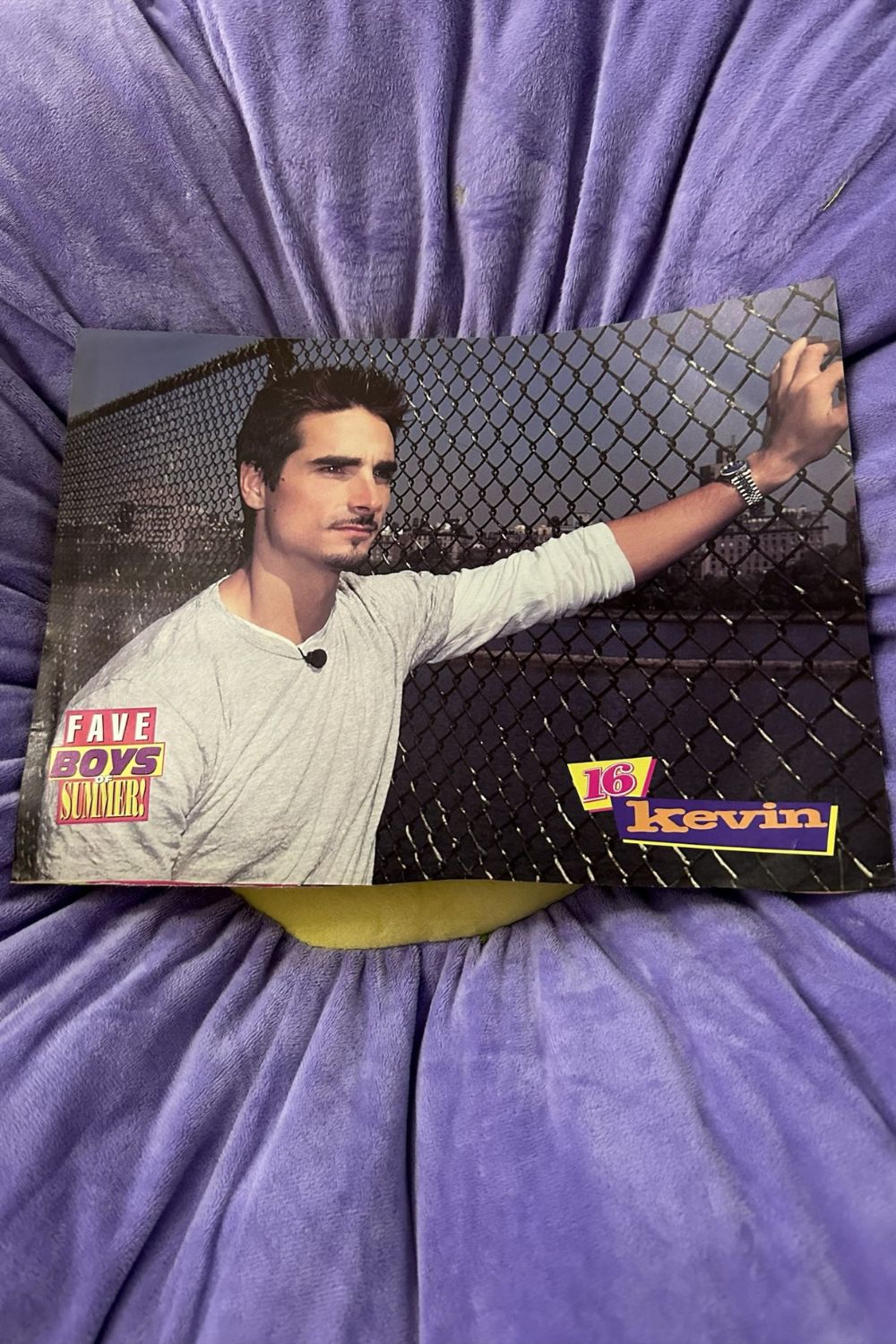 OCTOBER 1999 16 MAGAZINE PAGE THE MOFFATTS/KEVIN RICHARDSON*