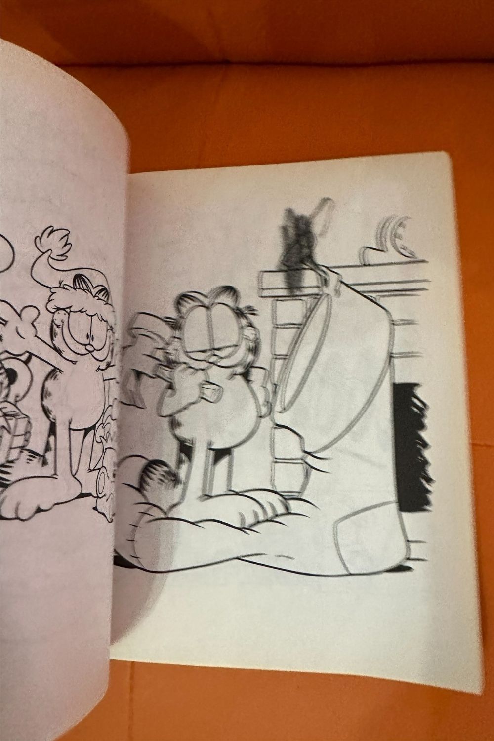 2005 GARFIELD’S HOLIDAY PLAY COLORING BOOK*