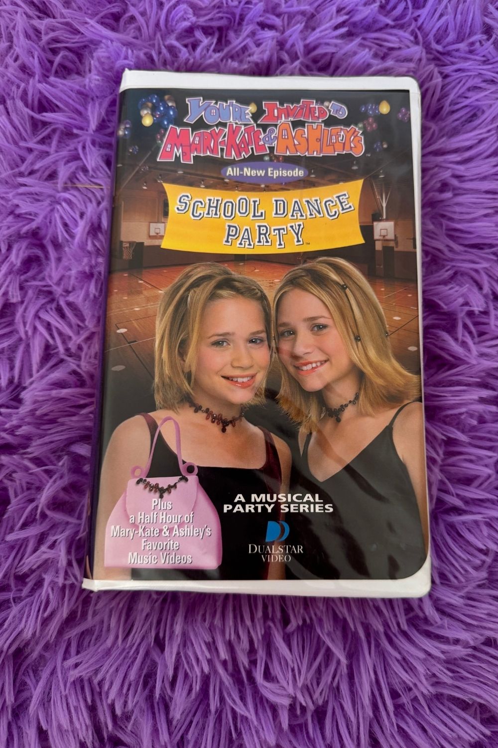 MARY-KATE AND ASHLEY'S SCHOOL DANCE PARTY VHS*