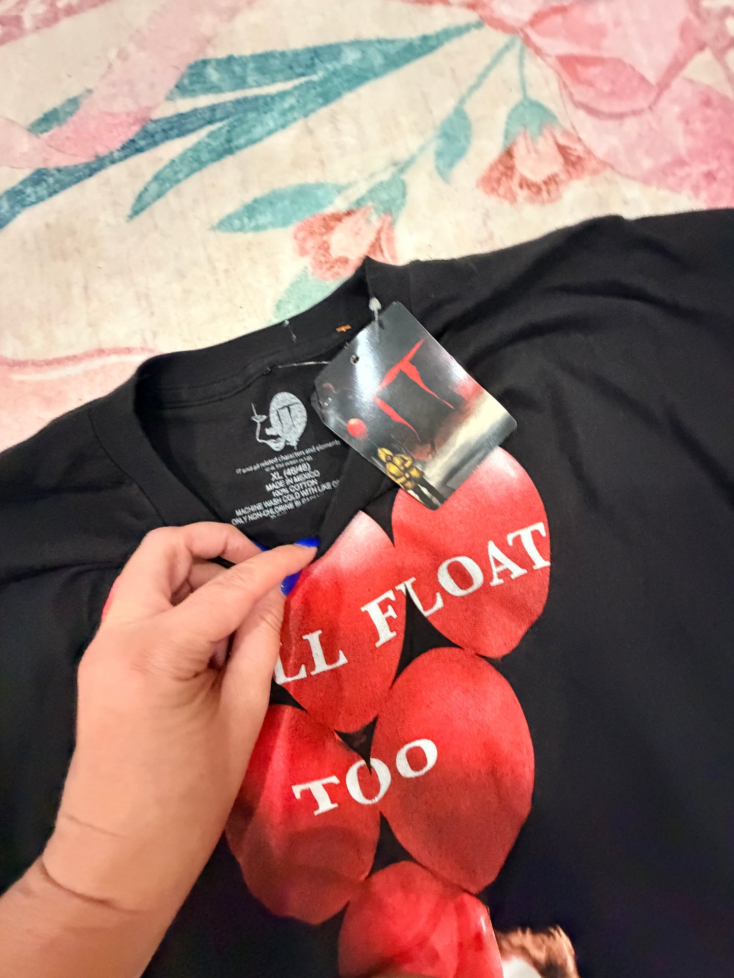 You’ll Float Too Tee XL