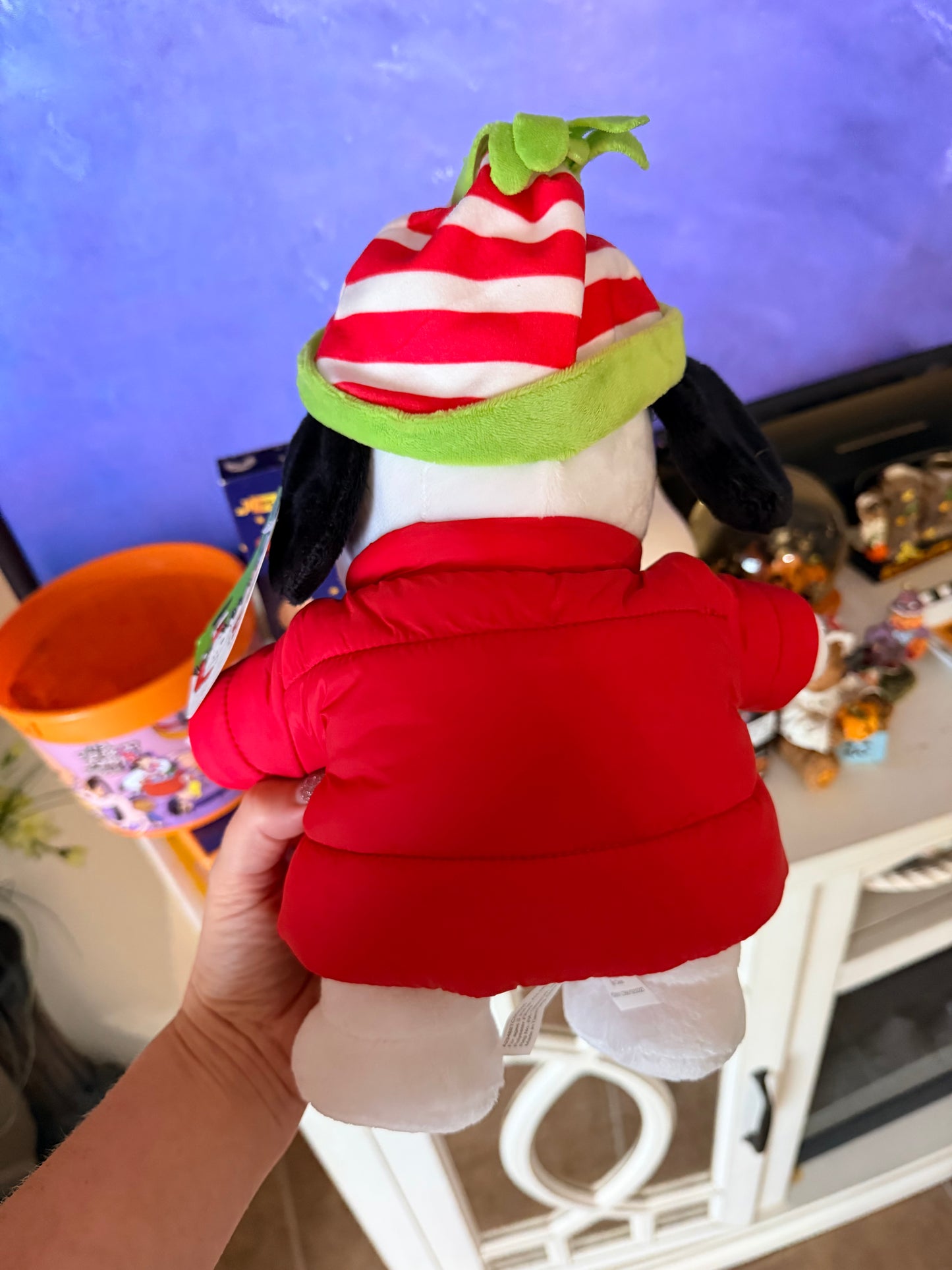 Winter snoopy plush