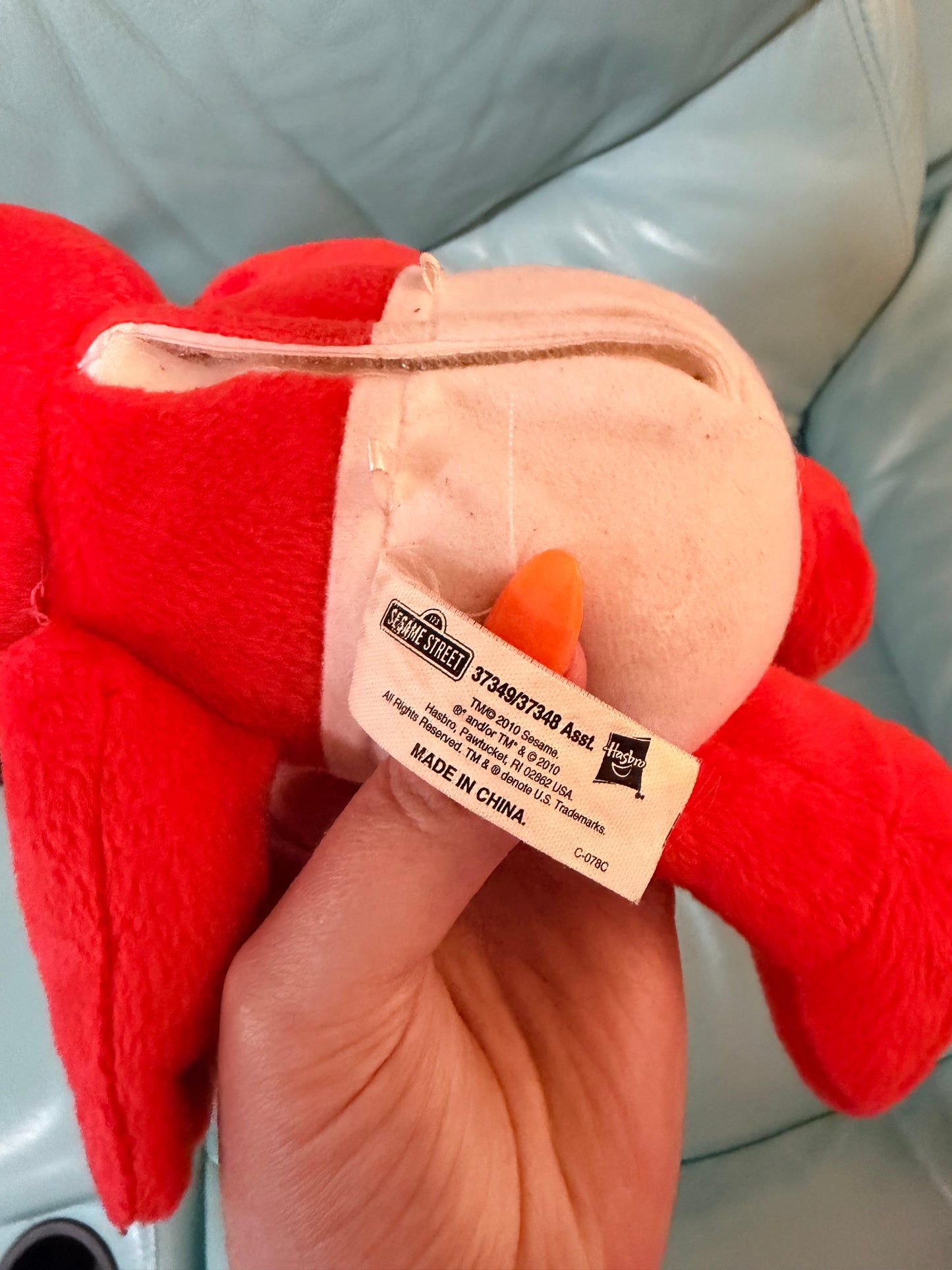 2010 Elmo has a cold toy talking works