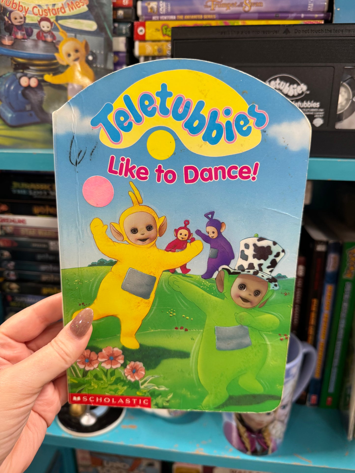 TELETUBBIES LIKE TO DANCE BOARD BOOK