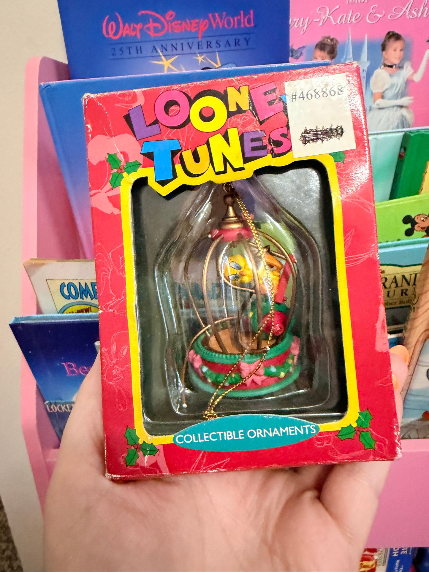 Looney Tunes Tweety collectible ornament