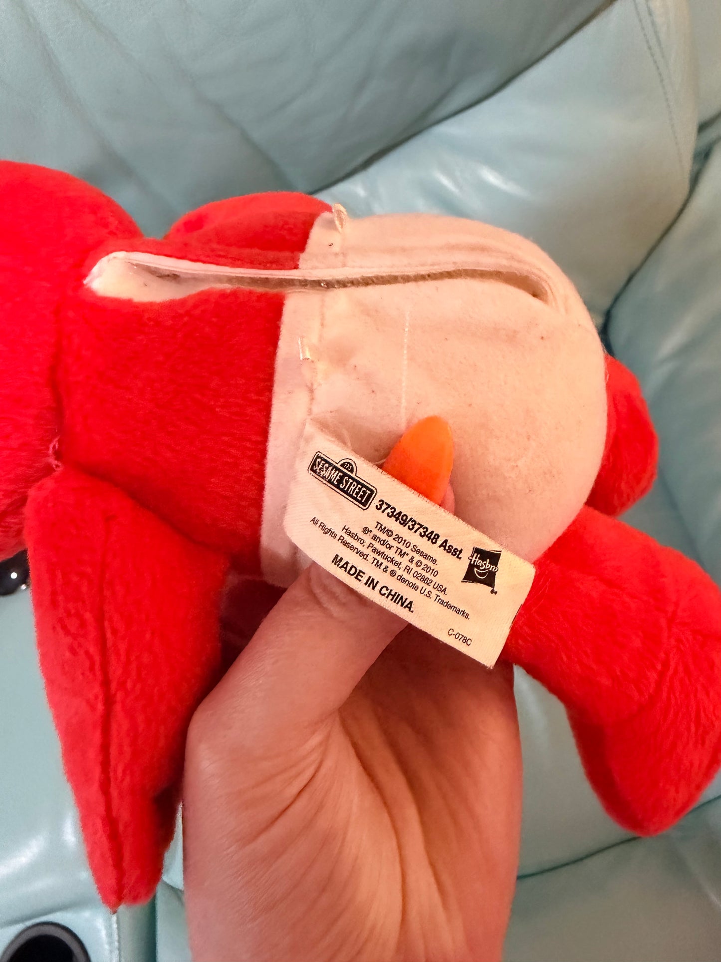2010 Elmo has a cold toy talking works