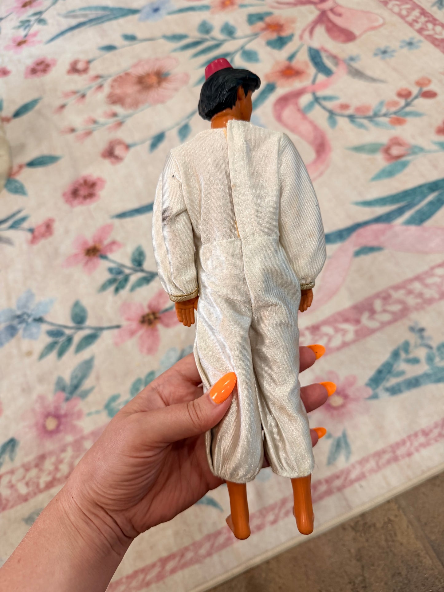 Aladdin outfit doll