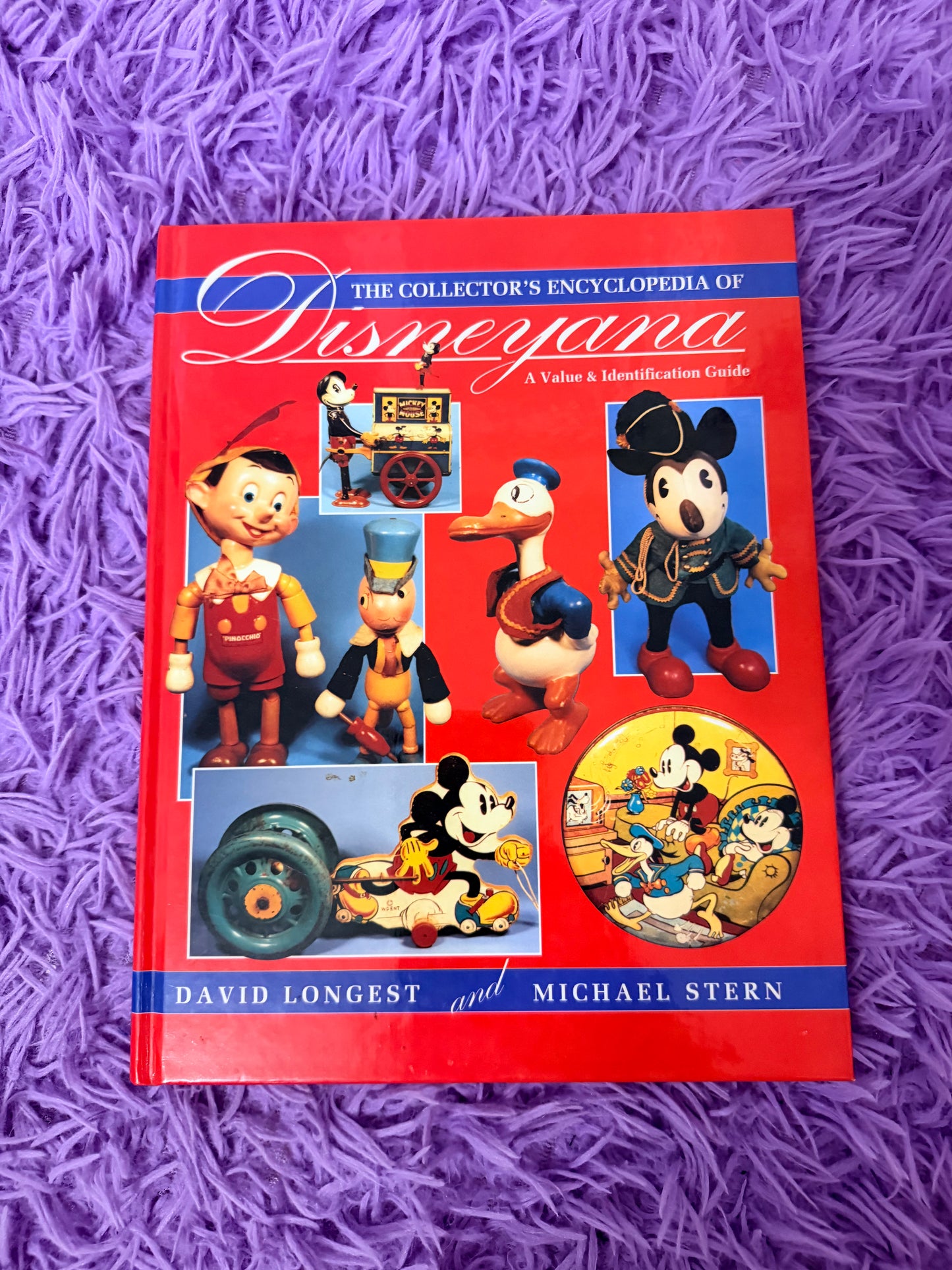 The Collector’s Encyclopedia of Disneyana book
