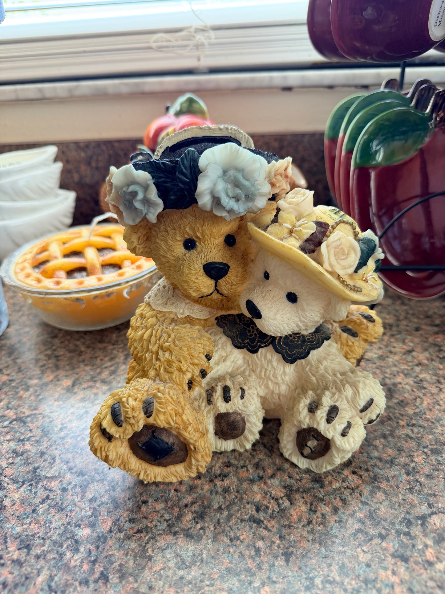 90’s bear couple bank