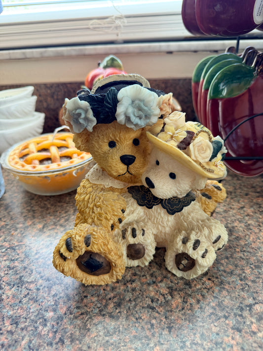 90’s bear couple bank