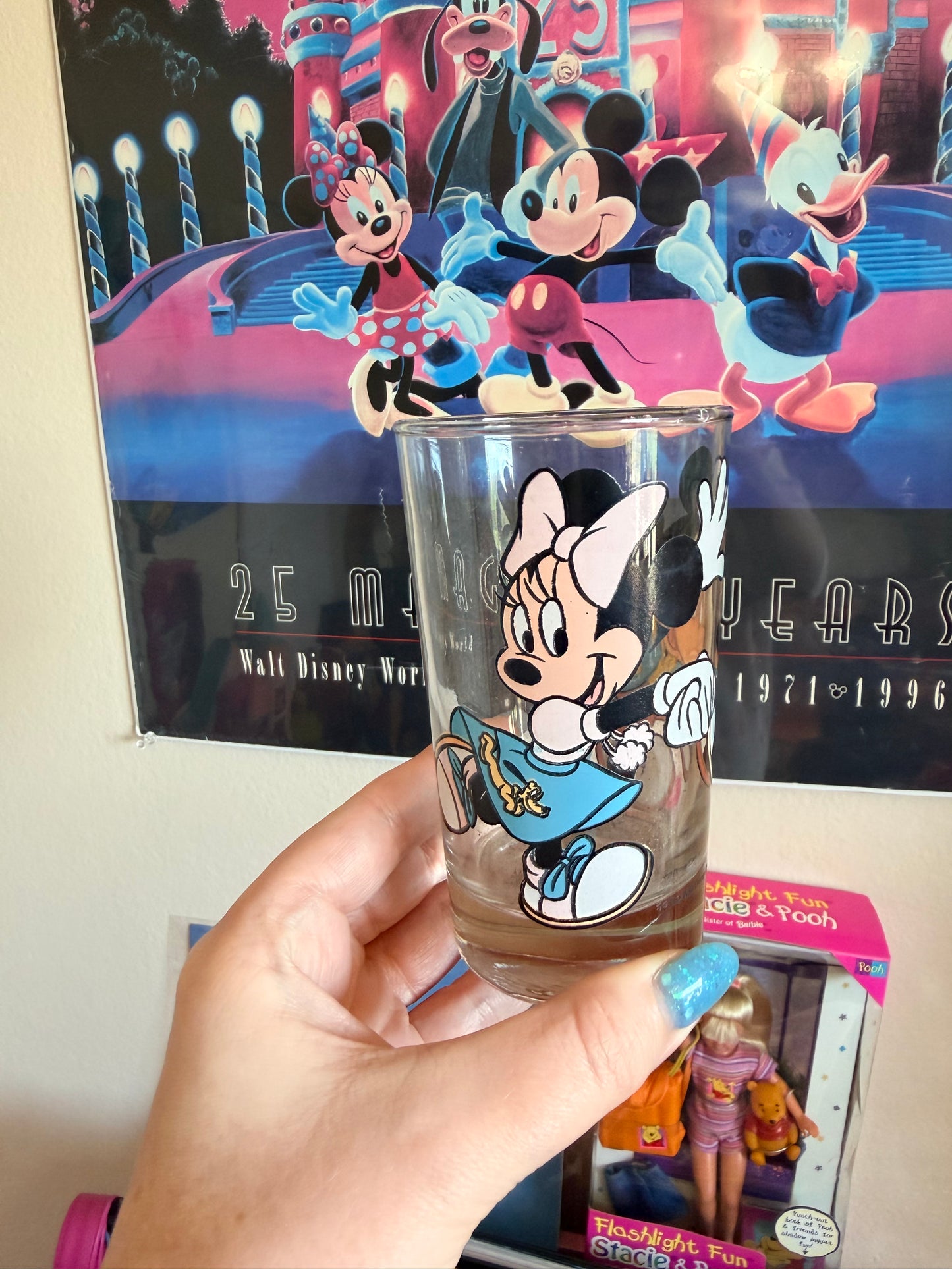 Mickey & Minnie swing dancing glass