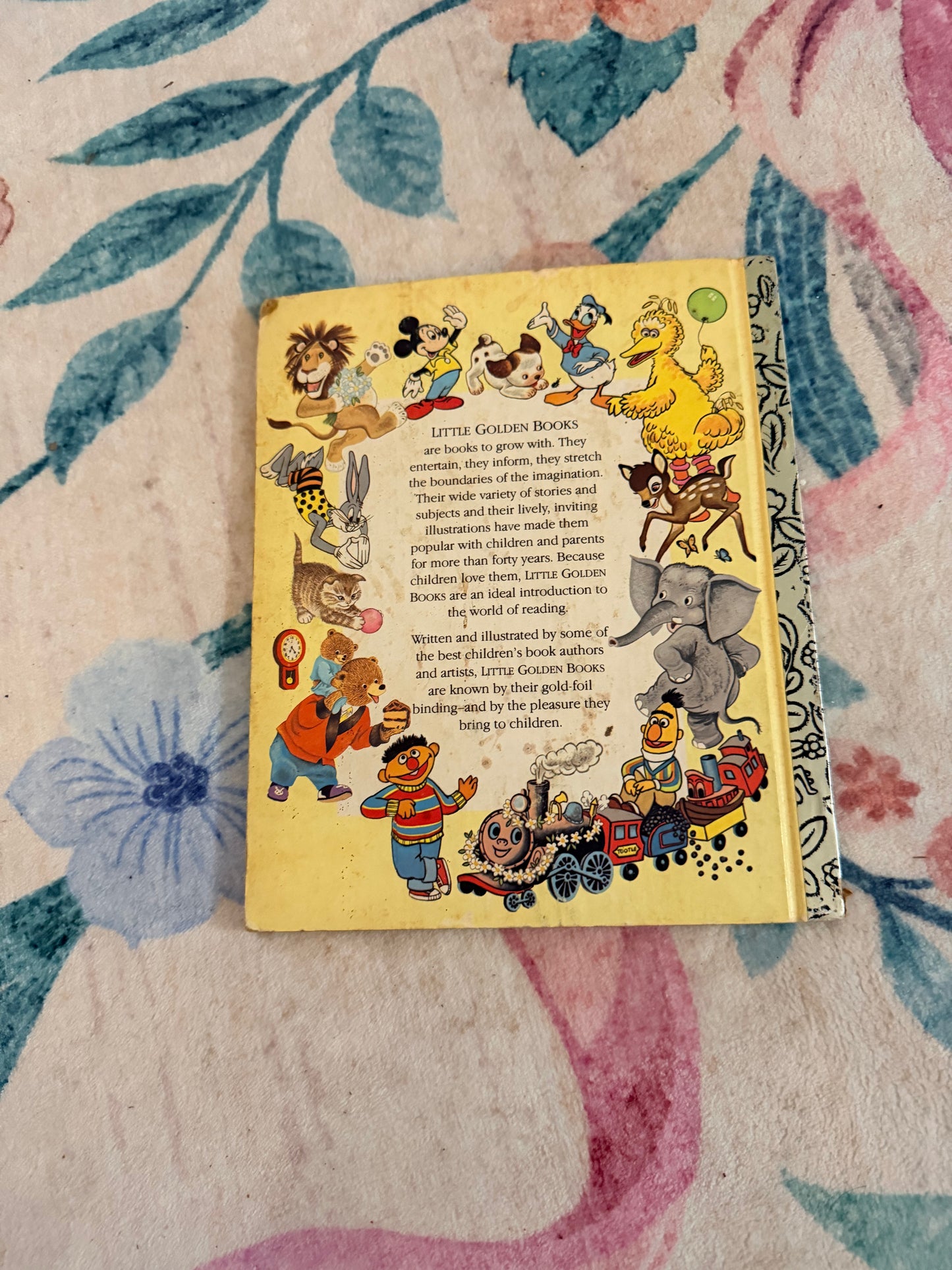 Disneys Santa toy shop Goldenbook