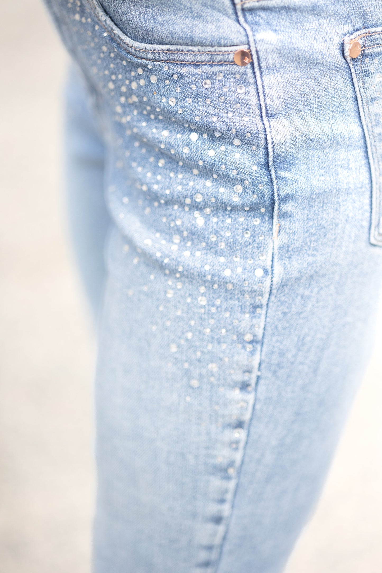 GIVE ME A LITTLE SPARKLE SLIM FIT JEANS