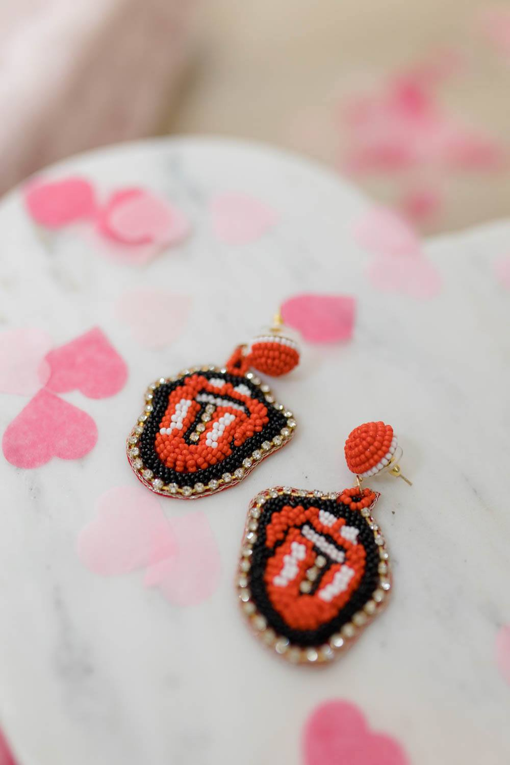 KISS EARRINGS