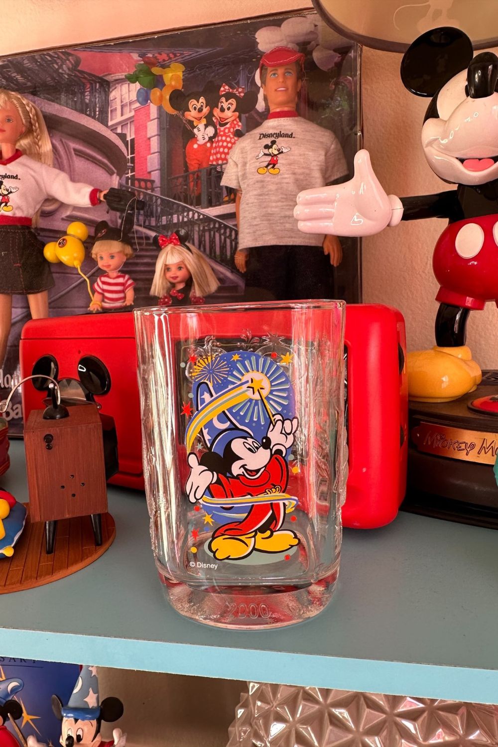 2000 EPCOT MCDONALDS GLASS*