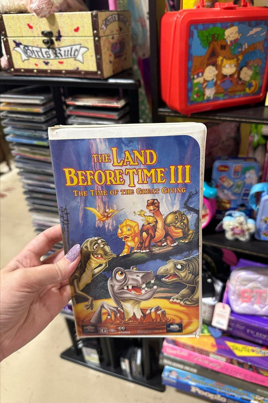 THE LAND BEFORE TIME III VHS*