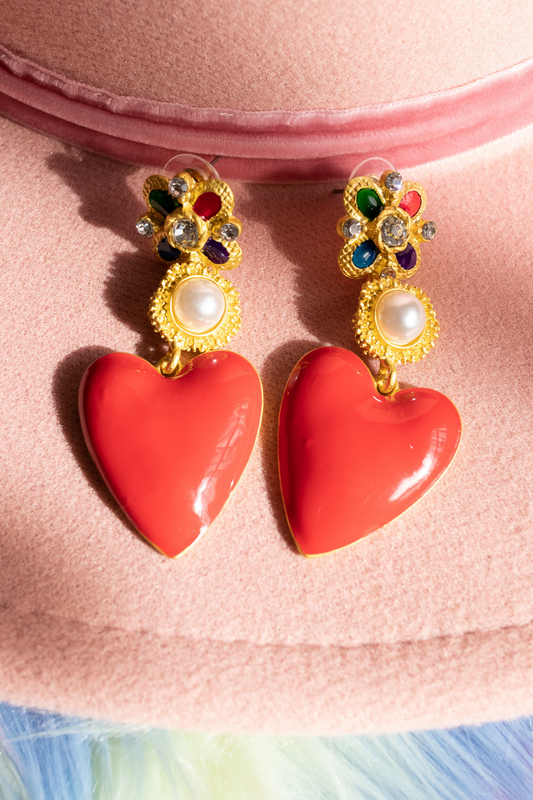 QUEEN HEART EARRINGS