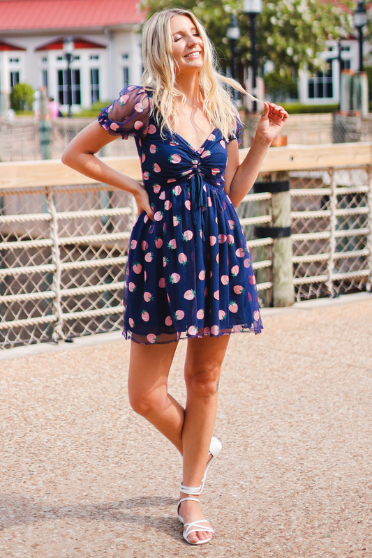 STRUTTIN' IN STRAWBERRIES DRESS*