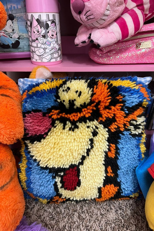 TIGGER PILLOW*