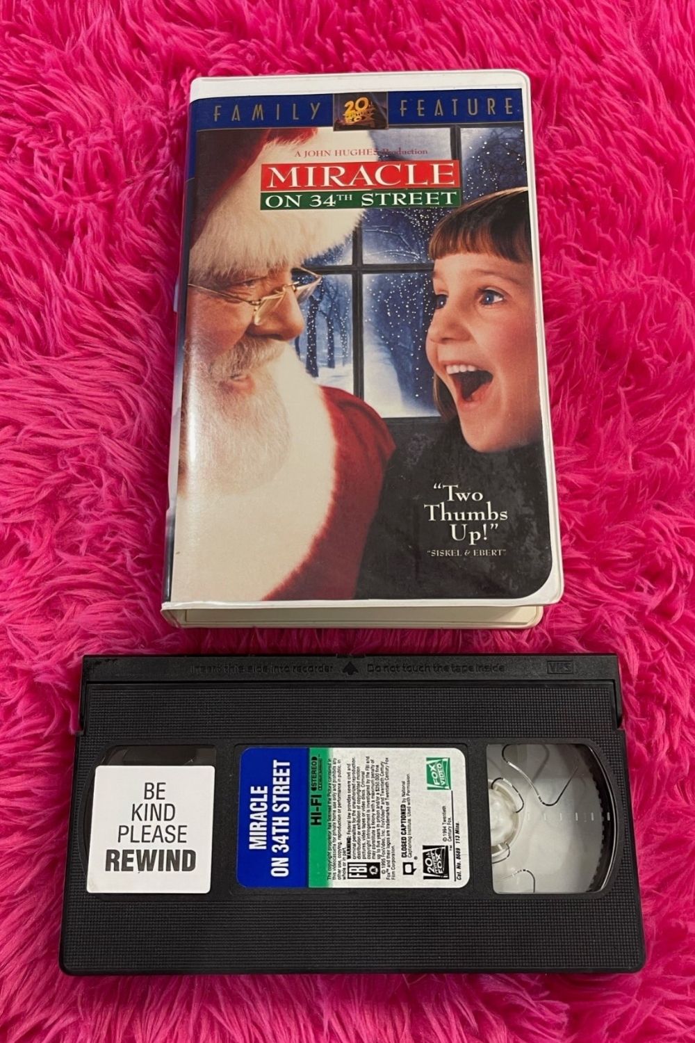 MIRACLE ON 34TH STREET VHS*