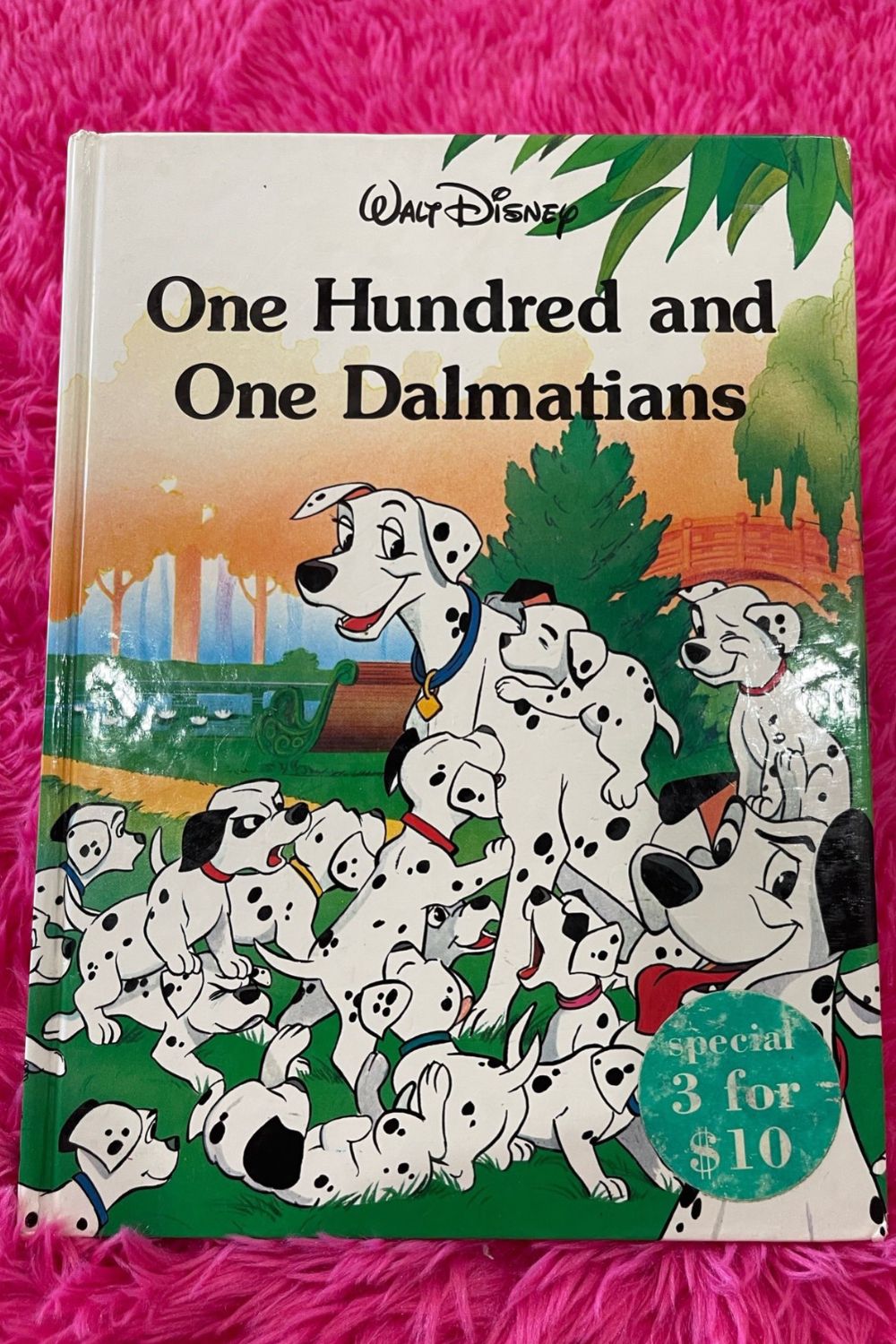 ONE HUNDRED AND ONE DALMATIANS BOOK*