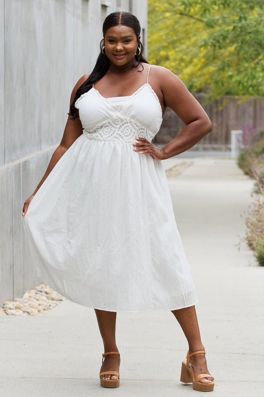 BEAUTIFUL IN WHITE LACE DETAIL SLEEVELESS LACE MIDI DRESS