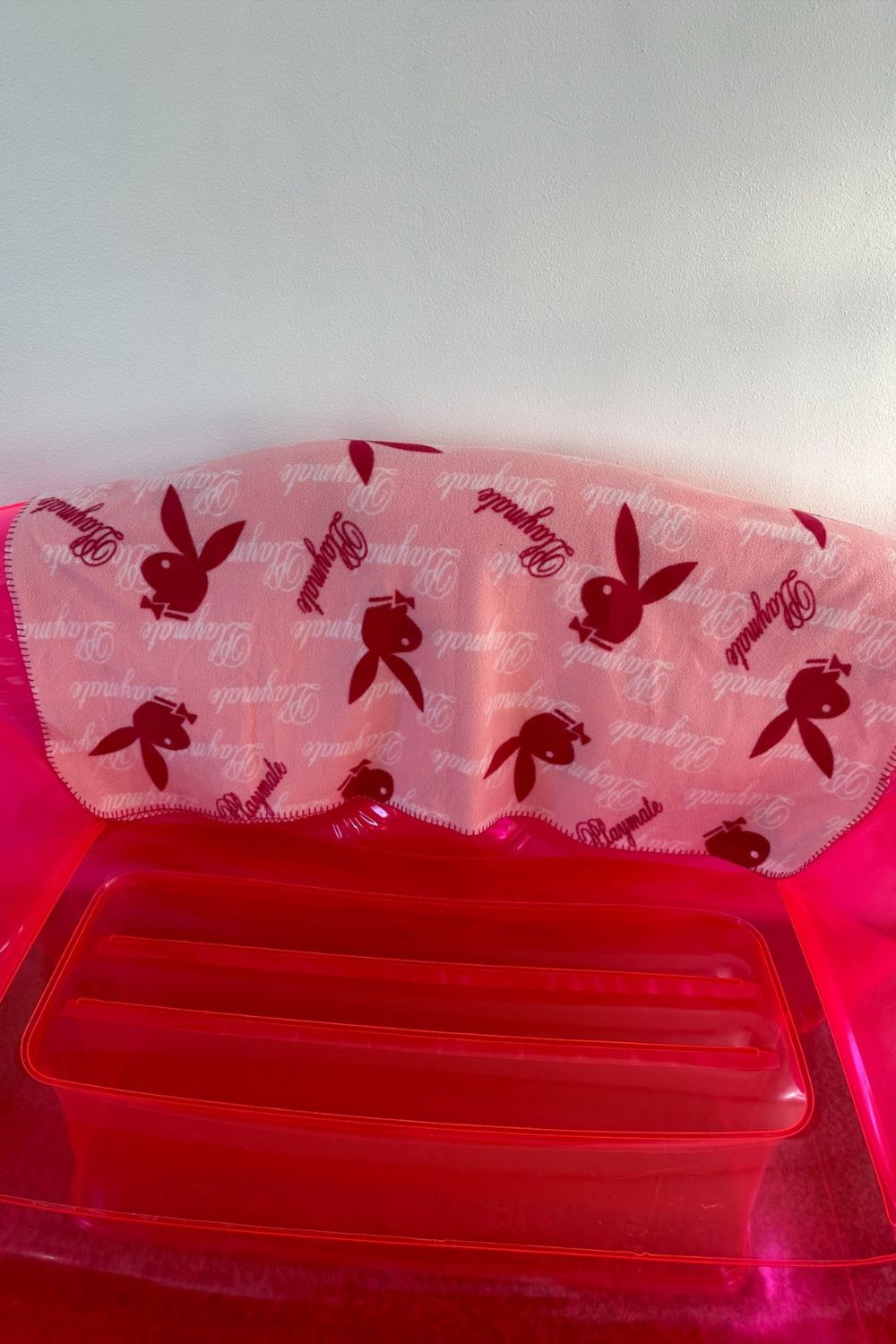 Playboy blanket online pink