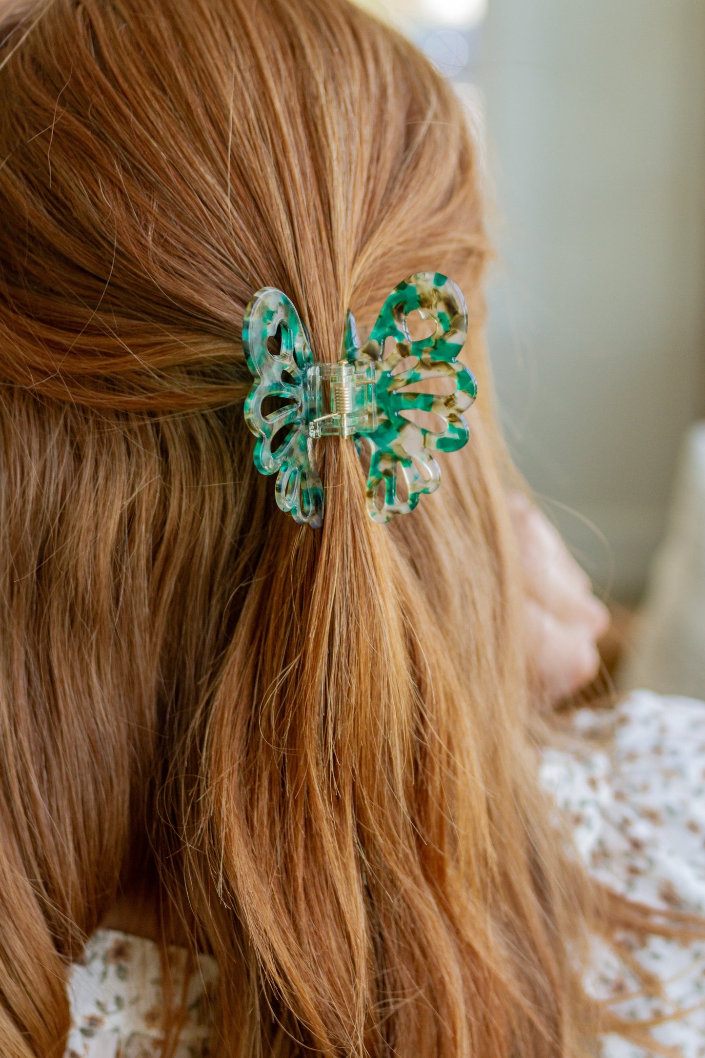 PSYCHEDELIC MOMENTS EMERALD BUTTERFLY CLAW CLIP