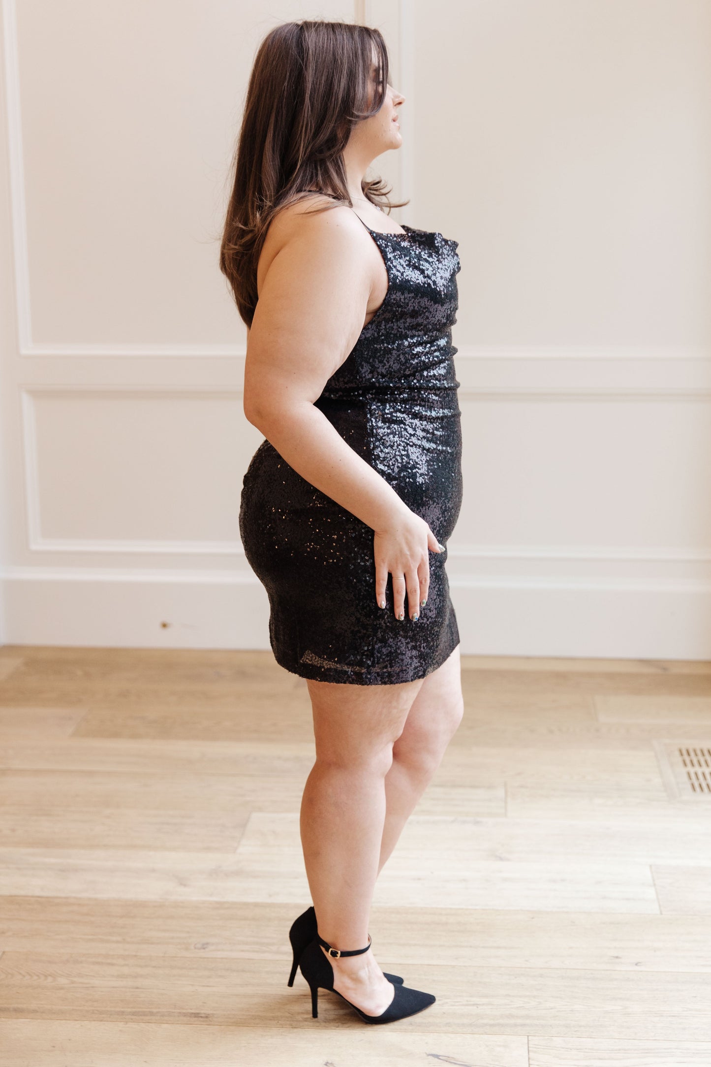 GLISTEN AND GLOW BLACK SEQUIN HOLIDAY DRESS