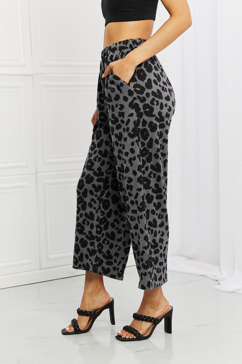 WILD DREAM PATTERN WIDE LEG PANTS