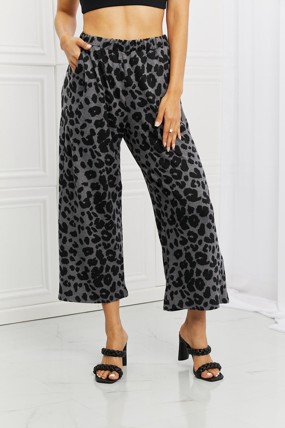 WILD DREAM PATTERN WIDE LEG PANTS